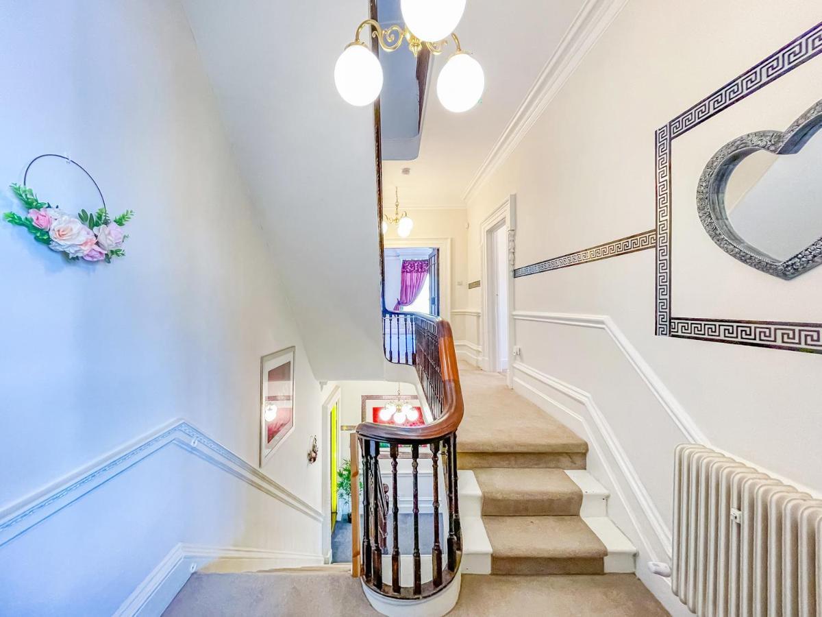 *Rg9Bc* For Your Most Relaxed & Cosy Stay + Free Parking + Free Fast Wifi * Leeds  Exteriör bild